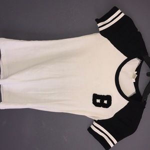 Short sleeve letter baseball tee!